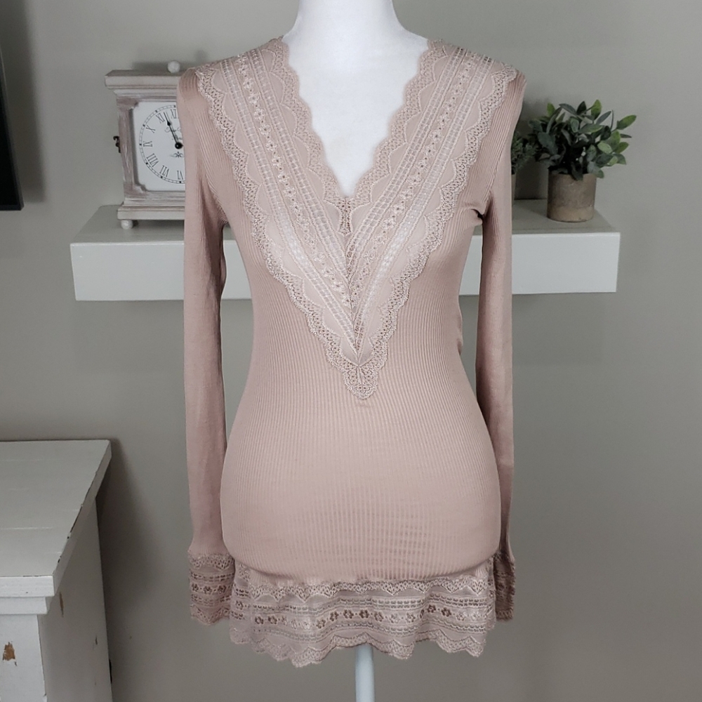 Elegant Lace Trim V-Neck Top